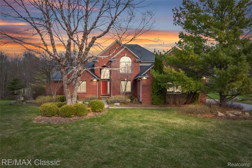 4930 Menominee Lane, Clarkston, MI, 48348 | Card Image