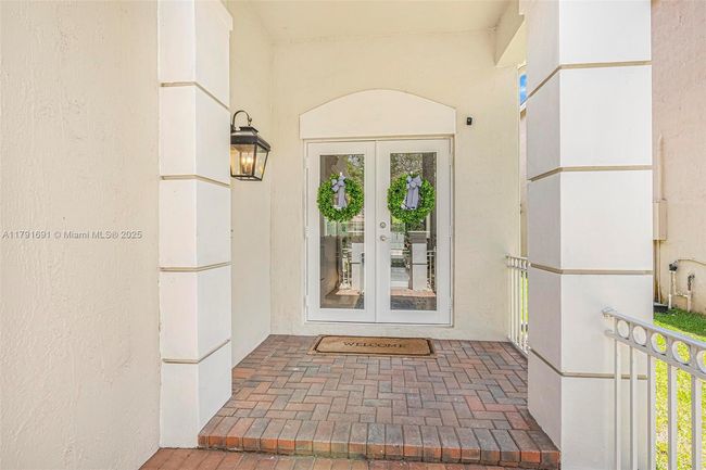 943 Golden Cane Dr, House other with 4 bedrooms, 4 bathrooms and null parking in Weston FL | Image 9