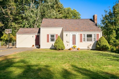 760 Willard Ave, Newington, CT, 06111-2855 | Card Image