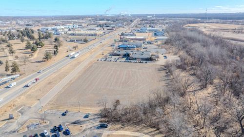 2701 Lincoln Way, Clinton, IA, 52732 | Card Image