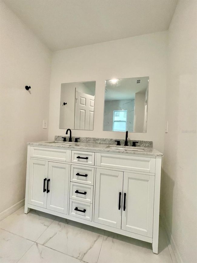 404 St Johns Ln, House other with 4 bedrooms, 2 bathrooms and null parking in POINCIANA FL | Image 10