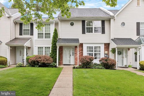 3 Ardsley Ct, NEWTOWN, PA, 18940-2308 | Card Image