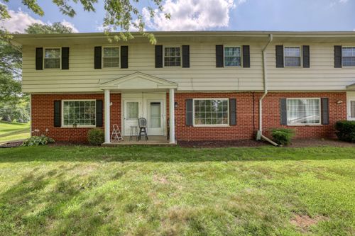 18570 Kamala Ct, Brookfield, WI, 53045-7429 | Card Image