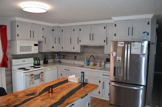 612 1 St St, House other with 3 bedrooms, 1 bathrooms and null parking in Olathe CO | Image 5