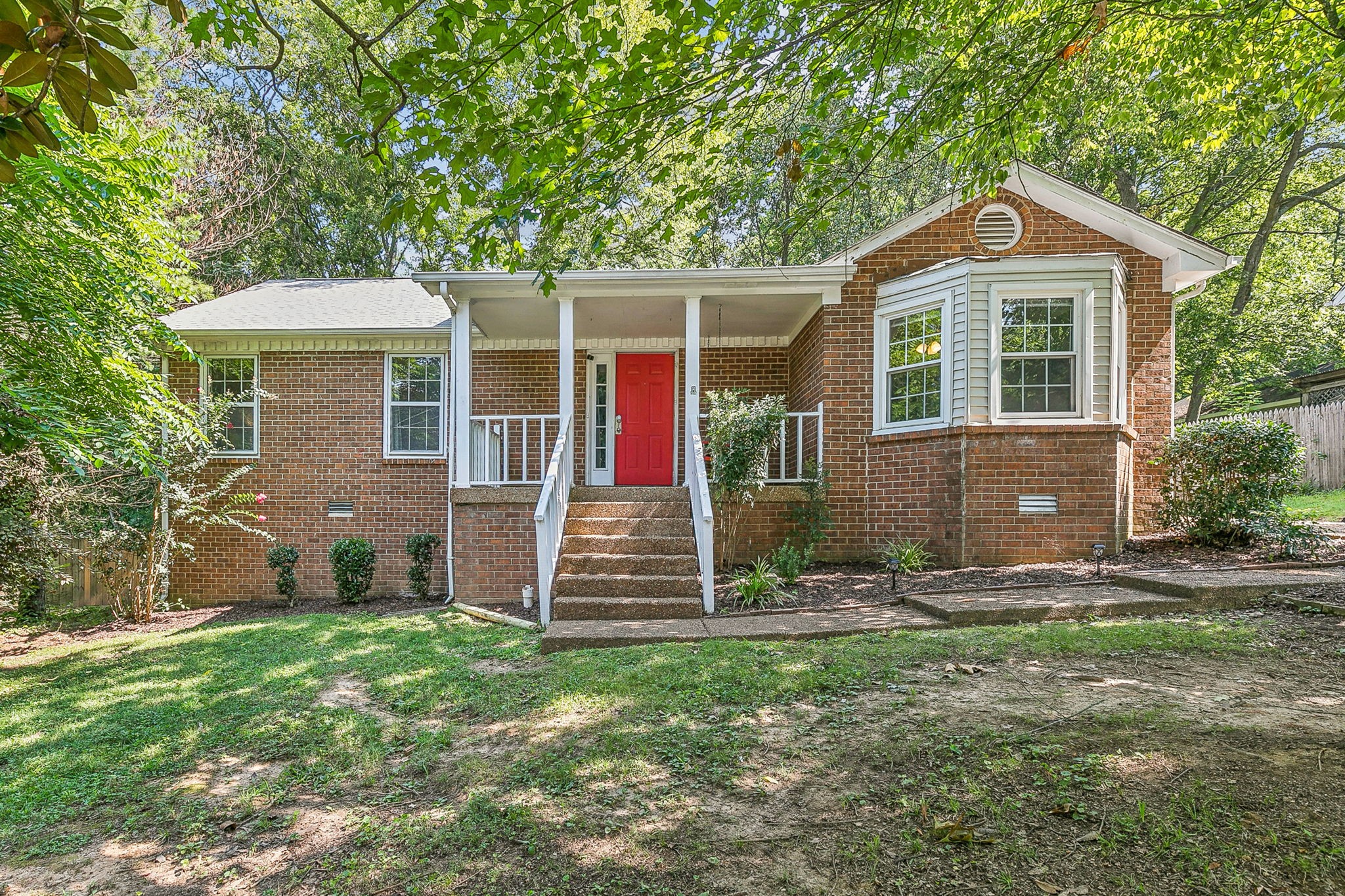 Sandburg Ct, Nashville, TN 37214