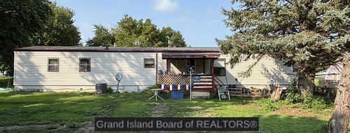 310 8th St, Phillips, NE, 68865 | Card Image