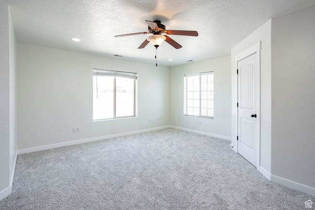 4043 E Oakland Hills Dr, Townhouse with 4 bedrooms, 4 bathrooms and 2 parking in Eagle Mountain UT | Image 19