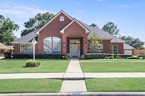 8015 Doral Dr, Beaumont, TX, 77707-5468 | Card Image