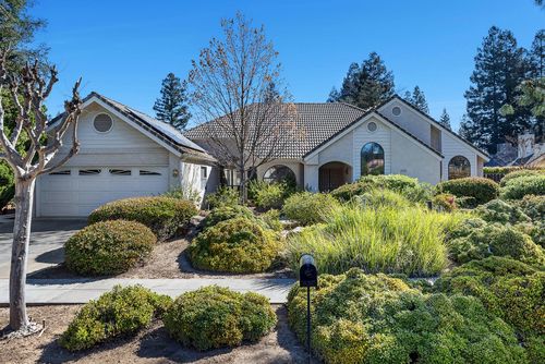 8408 N 6th St, Fresno, CA, 93720-2147 | Card Image