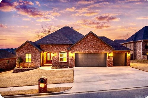 9933 Laurel Oak Dr, Sherwood, AR, 72120-1814 | Card Image
