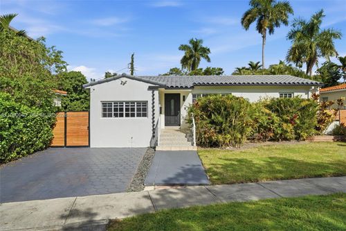 3681 Sw 21st St, Miami, FL, 33145-1703 | Card Image