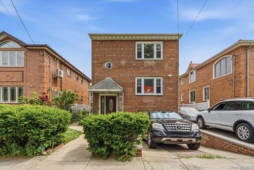 215-34 40th Avenue, New York, NY, 11361 | Card Image