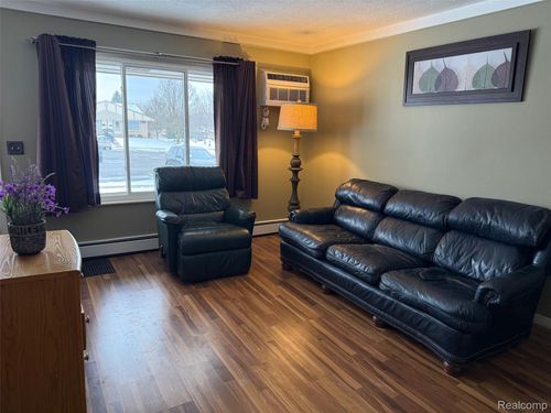 25348 Franklin Ter, South Lyon, MI, 48178-1035 | Card Image