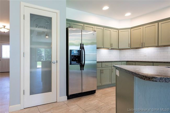 Special "Pantry" glass door. | Image 60