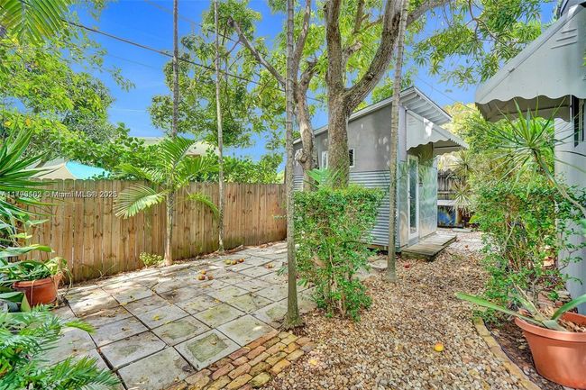 2462 Sw 22 Nd Ter, House other with 3 bedrooms, 2 bathrooms and null parking in Miami FL | Image 30