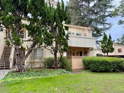 34-1050 La Tortuga Dr, Vista, CA, 92081 | Card Image