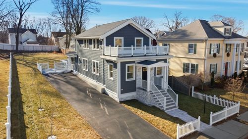 442 High St, Dedham, MA, 02026-2863 | Card Image