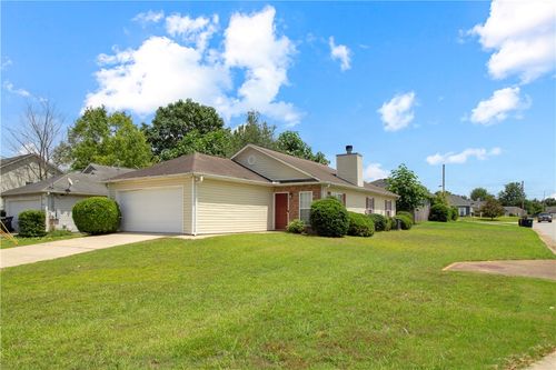 738 Whitaker Ln, AUBURN, AL, 36830-8908 | Card Image