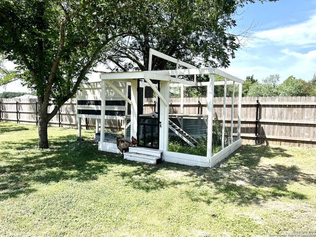 175 Columbus St, House other with 3 bedrooms, 3 bathrooms and null parking in Mcdade TX | Image 21