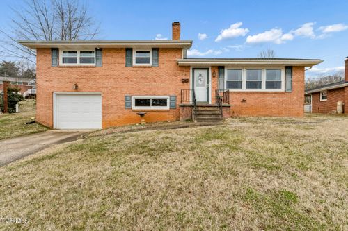 1016 Whippoorwill Ln, Kingsport, TN, 37660-1358 | Card Image
