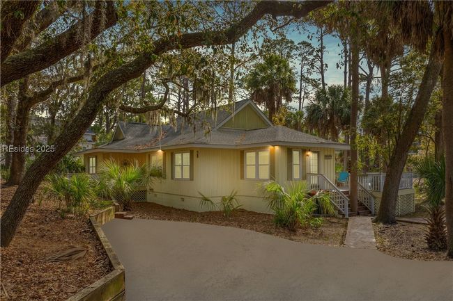 Front view of home with large & spacious driveway and seperate garage. | Image 58