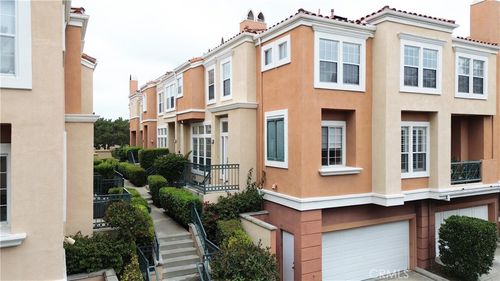 4 Imperial Aisle, Irvine, CA, 92606-8355 | Card Image