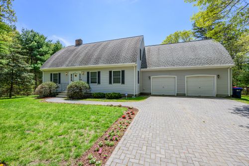 66 Squaws Path, East Wareham, MA, 02538-1318 | Card Image