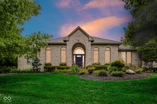 7115 Franklin Parke Blvd, Indianapolis, IN, 46259-5723 | Card Image