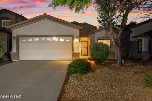 10622 S Lucius Dr, Vail, AZ, 85641-6678 | Card Image