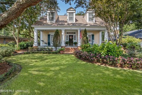 311 Eastview Dr, Biloxi, MS, 39531-2601 | Card Image