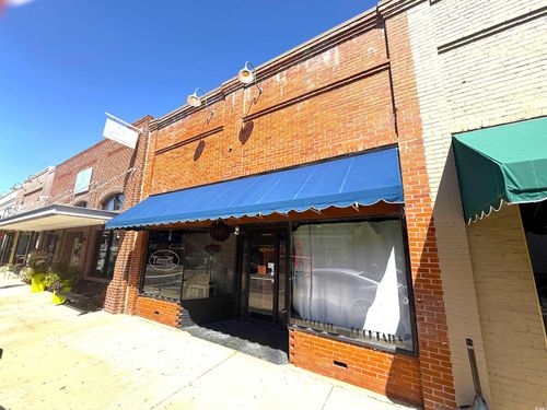 112 E Main St, Lake City, SC, 29560-2627 | Card Image