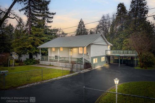 18706 Easy Street, Penn Valley, CA, 95946 | Card Image