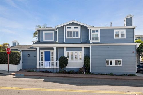 557 21st St, Manhattan Beach, CA, 90266 | Card Image