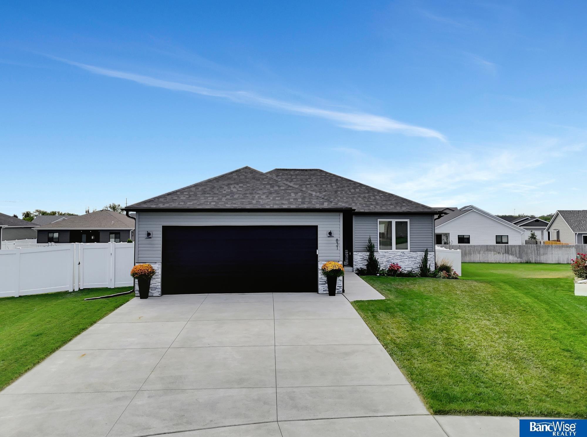 Arezzo Ct, Lincoln, NE 68523