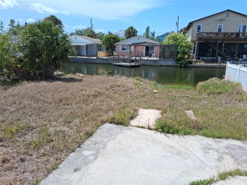 6760 Puffin Ln, Hudson, FL, 34667-1695 | Card Image