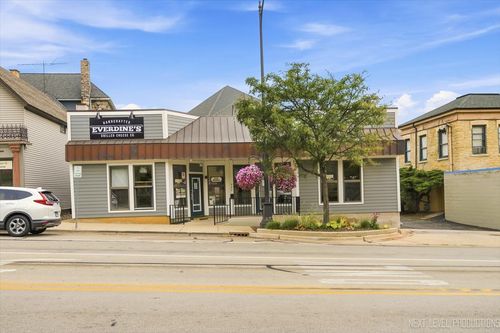 227 - 229 W Wilson Street, Batavia, IL, 60510 | Card Image