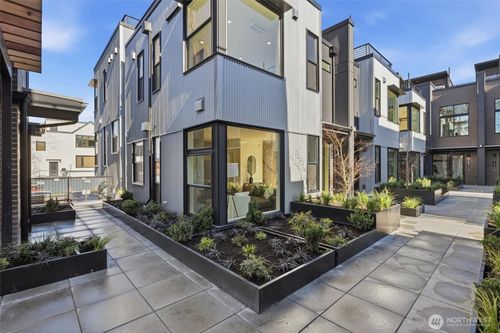 a-2018 Fairview Ave E, Seattle, WA, 98102-3512 | Card Image