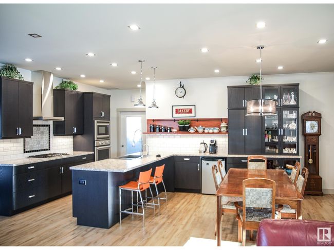 116 Main St, House other with 4 bedrooms, 3 bathrooms and 6 parking in Kingman AB | Image 4