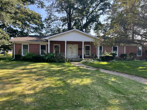 1810 Oakwood Dr, Rochester, IN, 46975-2251 | Card Image