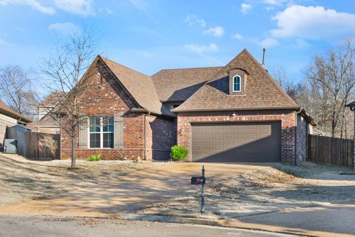 195 Willow Springs Ln, Oakland, TN, 38060-5292 | Card Image