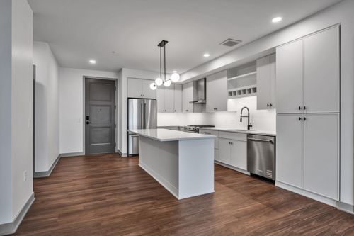 309-640 Wisconsin Avenue N, Golden Valley, MN, 55427 | Card Image