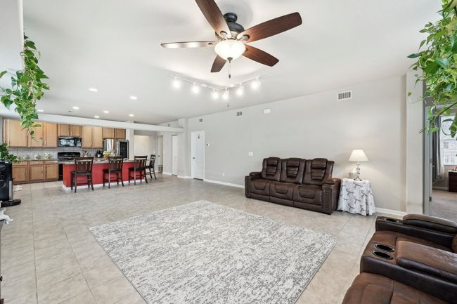 1373 Nevarez, House other with 3 bedrooms, 2 bathrooms and 3 parking in Kyle TX | Image 6