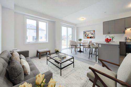 39 Prest Way, Centre Wellington, ON, N1M0K4 | Card Image