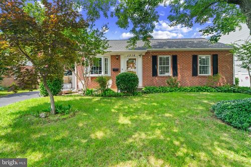 1316 Meadowvale Rd, GLEN BURNIE, MD, 21060-7017 | Card Image