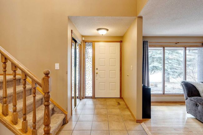 16527 Sunhaven Road Se, Home with 4 bedrooms, 2 bathrooms and 4 parking in Calgary AB | Image 30