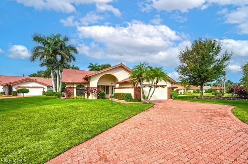 581 Country Walk Ct, NAPLES, FL, 34104-6728 | Card Image