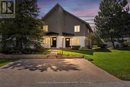 21-104 Kellie'S Way, Blue Mountains, ON, L9Y0L6 | Card Image