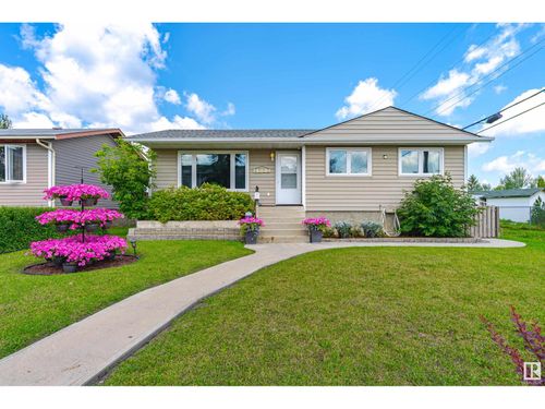 4602 41 Ave, Wetaskiwin, AB, T9A0A9 | Card Image