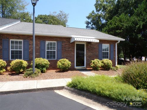 apt-e5-319 7th Street Pl Sw, Conover, NC, 28613-2760 | Card Image