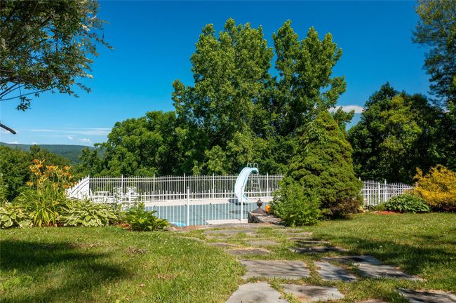 View of yard | Image 12